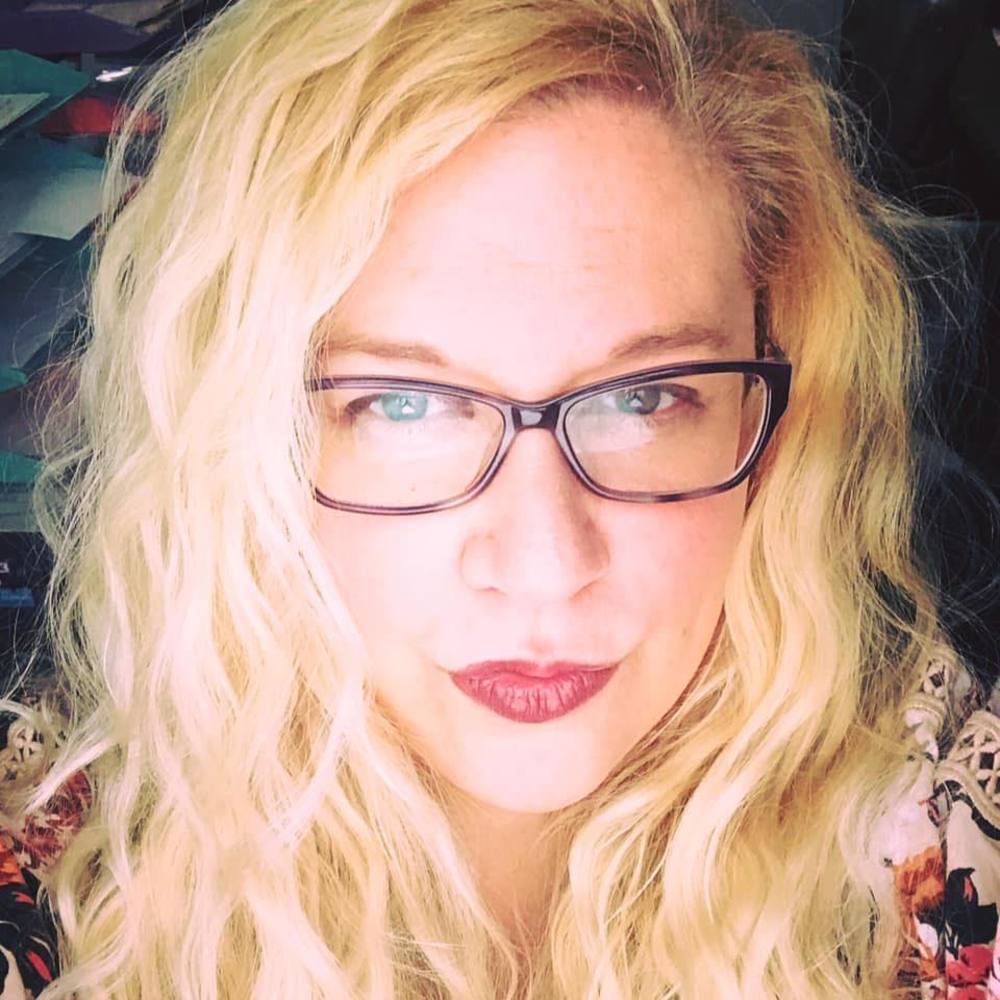 Meet your Posher, April